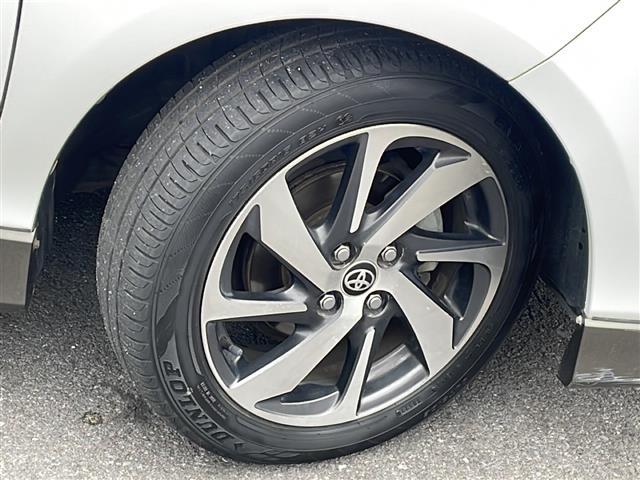 アクア Ｘ－アーバン　純正メモリナビフルセグＴＶ　バックカメラ　ＥＴＣ　純正１６インチアルミ　社外アルミ冬タイヤ積込　ワンオーナー　　保証書・取説　スペアキー（18枚目）