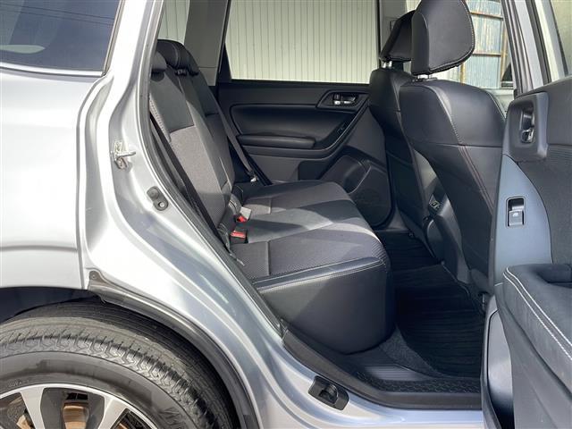 フォレスター 2.0XT アイサイト 4WD アドバンスセーフティパッケージ メモリーナビフルセグTV バックカメラ ETC パワーバックドア 前後ドラレコ ハーフレザーシート シートヒーター 純正18インチアルミ 前後コーナーセンサー(19枚目)