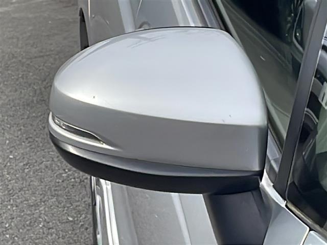 シャトル ハイブリッドＸ　４ＷＤ　ギャザーズナビＴＶ　バックカメラ　ＥＴＣ　ハーフレザーシート　プッシュスタート　純正フロアマット（33枚目）