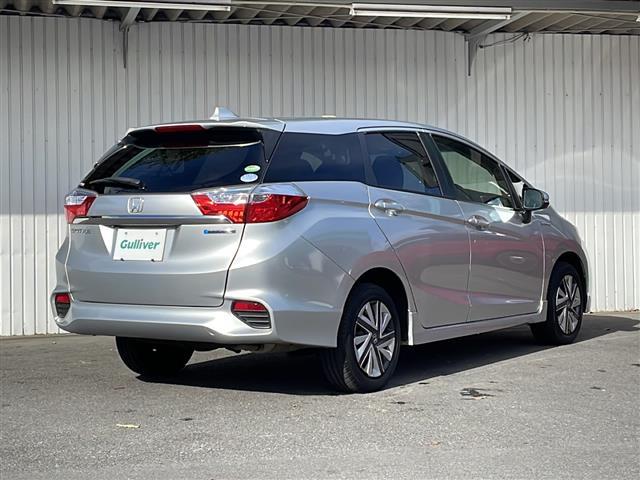 シャトル ハイブリッドＸ　４ＷＤ　ギャザーズナビＴＶ　バックカメラ　ＥＴＣ　ハーフレザーシート　プッシュスタート　純正フロアマット（41枚目）