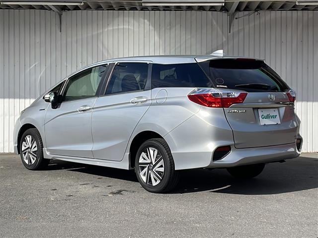 シャトル ハイブリッドＸ　４ＷＤ　ギャザーズナビＴＶ　バックカメラ　ＥＴＣ　ハーフレザーシート　プッシュスタート　純正フロアマット（43枚目）