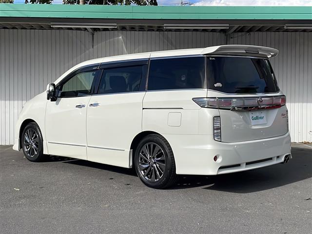 エルグランド ライダー 黒本革シート 4WD ブラックレザーシート 両側パワースライドドア メモリナビフルセグTV バックカメラ ETC 純正18インチアルミ シートヒーター パワーシート クルーズコントロール 保証書 スペアキー(22枚目)