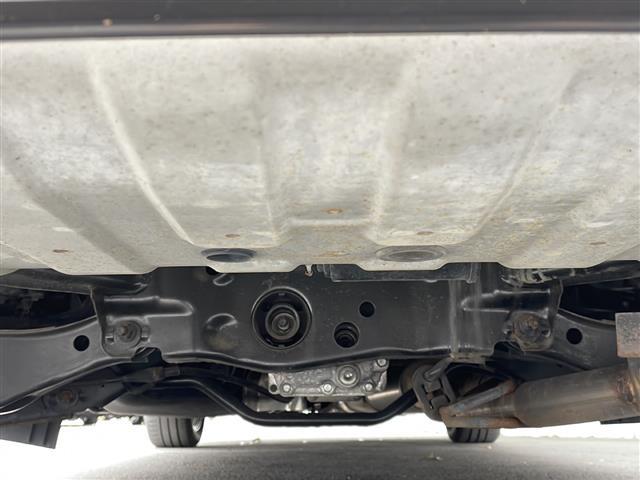 エルグランド ライダー 黒本革シート 4WD ブラックレザーシート 両側パワースライドドア メモリナビフルセグTV バックカメラ ETC 純正18インチアルミ シートヒーター パワーシート クルーズコントロール 保証書 スペアキー(32枚目)