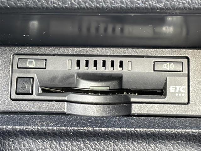 ヴォクシー ZS 煌 純正メモリナビフルセグTV バックカメラ ETC ドライブレコーダー 両側パワースライドドア 純正16インチアルミ クルーズコントロール プッシュスタート アイドリングストップ 保証書 取説(6枚目)