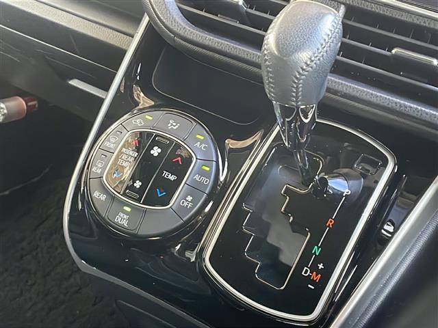 ヴォクシー ZS 煌 純正メモリナビフルセグTV バックカメラ ETC ドライブレコーダー 両側パワースライドドア 純正16インチアルミ クルーズコントロール プッシュスタート アイドリングストップ 保証書 取説(16枚目)