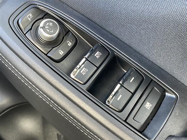 フォレスター アドバンス 4WD アイサイト 純正8型ナビフルセグTV バックカメラ・サイドカメラ パワーバックドア インテリジェントミラー ハーフレザーシート☆シートヒーター パワーシート ステアリングヒーター(27枚目)