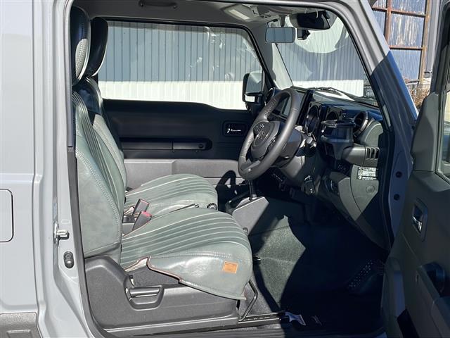 ジムニー ＸＣ　４ＷＤ　セーフティサポート　純正８型ナビフルセグＴＶ　バックカメラ　クルーズコントロール　プッシュスタート　シートヒーター　オールテレインタイヤ　社外１６インチアルミ　社外足回り　社外テールランプ（17枚目）