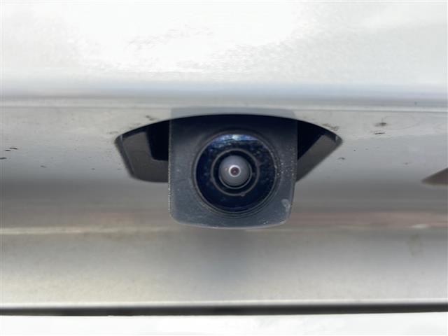 ヴェゼル ｅ：ＨＥＶ　Ｚ　純正メーカーナビフルセグＴＶ　バックカメラ　ＥＴＣ２．０　パワーバックドア　純正１８インチアルミ　ハーフレザーシート　シートヒーター　ステアリングヒーター　前後コーナーセンサー　後退出庫サポート（23枚目）