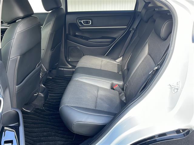 ヴェゼル ｅ：ＨＥＶ　Ｚ　純正メーカーナビフルセグＴＶ　バックカメラ　ＥＴＣ２．０　パワーバックドア　純正１８インチアルミ　ハーフレザーシート　シートヒーター　ステアリングヒーター　前後コーナーセンサー　後退出庫サポート（25枚目）