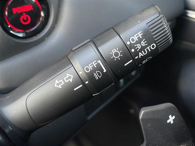 ヴェゼル ｅ：ＨＥＶ　Ｚ　純正メーカーナビフルセグＴＶ　バックカメラ　ＥＴＣ２．０　パワーバックドア　純正１８インチアルミ　ハーフレザーシート　シートヒーター　ステアリングヒーター　前後コーナーセンサー　後退出庫サポート（27枚目）