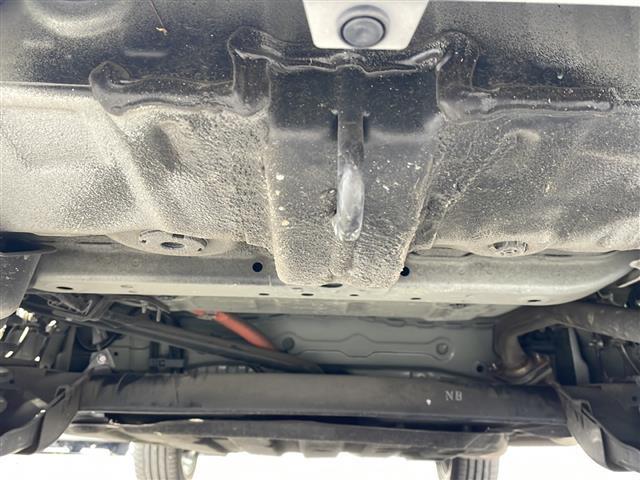 ヴェゼル ｅ：ＨＥＶ　Ｚ　純正メーカーナビフルセグＴＶ　バックカメラ　ＥＴＣ２．０　パワーバックドア　純正１８インチアルミ　ハーフレザーシート　シートヒーター　ステアリングヒーター　前後コーナーセンサー　後退出庫サポート（32枚目）