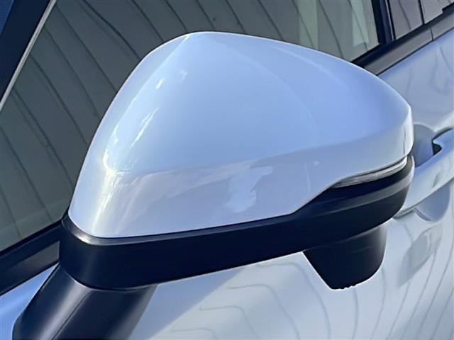 ヴェゼル ｅ：ＨＥＶ　Ｚ　純正メーカーナビフルセグＴＶ　バックカメラ　ＥＴＣ２．０　パワーバックドア　純正１８インチアルミ　ハーフレザーシート　シートヒーター　ステアリングヒーター　前後コーナーセンサー　後退出庫サポート（34枚目）