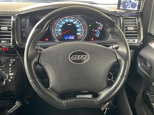 ハイエースバン ロングスーパーＧＬ　４ＷＤ　ディーゼル　エアロ　メモリナビＴＶ　バックカメラ　ＥＴＣ　社外ウッドコンビステアリング　保証書・取説　スペアキー×２（9枚目）