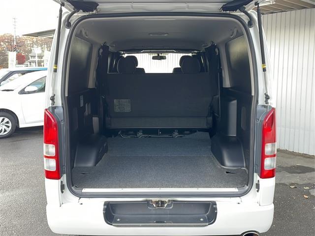 ハイエースバン ロングスーパーＧＬ　４ＷＤ　ディーゼル　エアロ　メモリナビＴＶ　バックカメラ　ＥＴＣ　社外ウッドコンビステアリング　保証書・取説　スペアキー×２（15枚目）