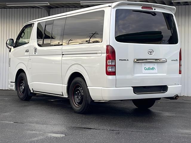 ハイエースバン ロングスーパーＧＬ　４ＷＤ　ディーゼル　エアロ　メモリナビＴＶ　バックカメラ　ＥＴＣ　社外ウッドコンビステアリング　保証書・取説　スペアキー×２（19枚目）