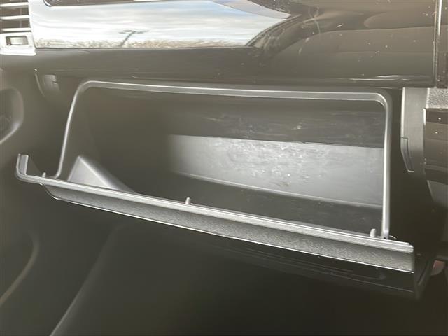 ハイエースバン ロングスーパーＧＬ　４ＷＤ　ディーゼル　エアロ　メモリナビＴＶ　バックカメラ　ＥＴＣ　社外ウッドコンビステアリング　保証書・取説　スペアキー×２（24枚目）