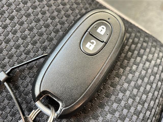 アルトラパン Ｘセレクション　アイドリングストップ　シートヒーター　プッシュスタート　ＥＴＣ　純正１４インチアルミ　保証書・取説　スペアキー（7枚目）