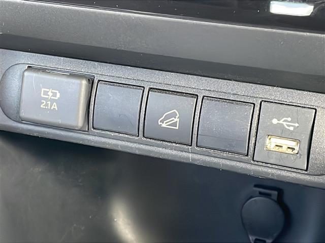 ヤリスクロス ハイブリッドＧ　４ＷＤ　トヨタセーフティセンス　純正メーカーナビフルセグＴＶ　バックカメラ　ＥＴＣ　純正１６インチアルミ　レーダークルーズコントロール　前後コーナーセンサー　ＬＥＤヘッドライト　プッシュスタート（7枚目）