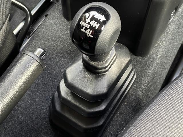 ジムニー XC 4WD デュアルセンサーブレーキサポート ハイビームアシスト 車線逸脱警報 ヘッドライトウォッシャー シートヒーター クルーズコントロール プッシュスタート スマートキー(13枚目)