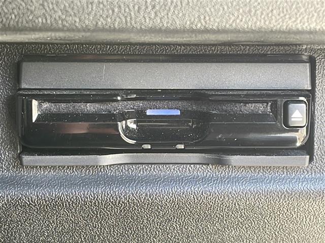 ジムニー XL 純正8型ナビフルセグTV 社外16インチアルミ BFグッドリッチM/T リフトアップ ラテラルロッド 社外ボンネット 社外マフラー 社外前後バンパー 社外グリル 社外テール 社外オーバーフェンダー(6枚目)