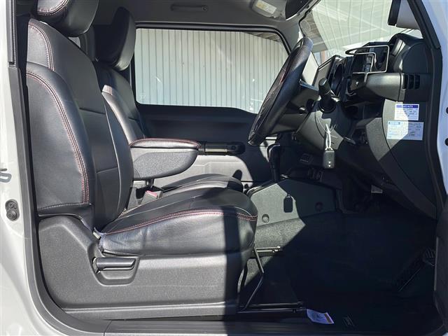 ジムニー XL 純正8型ナビフルセグTV 社外16インチアルミ BFグッドリッチM/T リフトアップ ラテラルロッド 社外ボンネット 社外マフラー 社外前後バンパー 社外グリル 社外テール 社外オーバーフェンダー(16枚目)