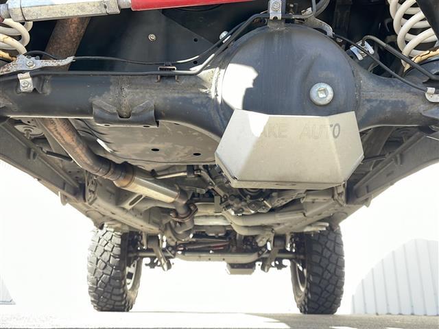 ジムニー XL 純正8型ナビフルセグTV 社外16インチアルミ BFグッドリッチM/T リフトアップ ラテラルロッド 社外ボンネット 社外マフラー 社外前後バンパー 社外グリル 社外テール 社外オーバーフェンダー(31枚目)