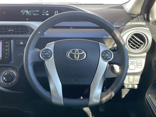 アクア S 純正メモリナビTV Bluetooth バックカメラ ETC ブラックレザー調シートカバー 純正フロアマット 取説(13枚目)