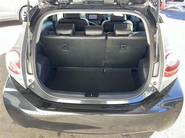 アクア S 純正メモリナビTV Bluetooth バックカメラ ETC ブラックレザー調シートカバー 純正フロアマット 取説(18枚目)