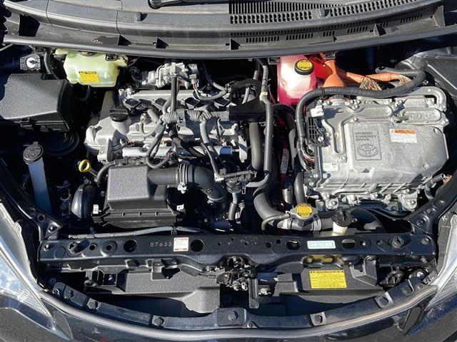 アクア S 純正メモリナビTV Bluetooth バックカメラ ETC ブラックレザー調シートカバー 純正フロアマット 取説(31枚目)