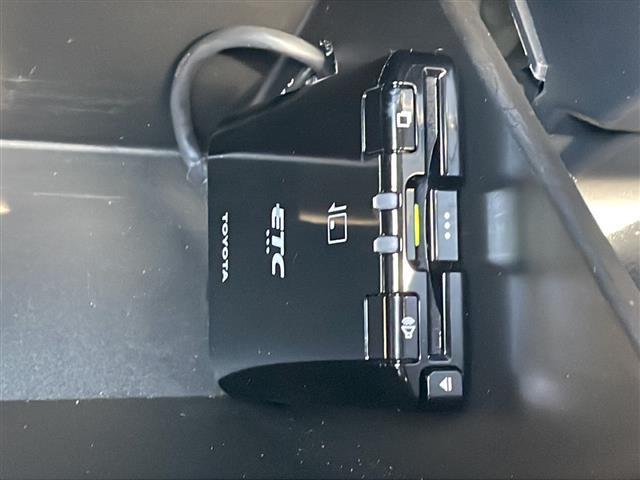 86 G 純正メモリナビフルセグTV バックカメラ ETC 純正16インチアルミ 前後コーナーセンサー 純正フロアマット キーレス 保証書(6枚目)