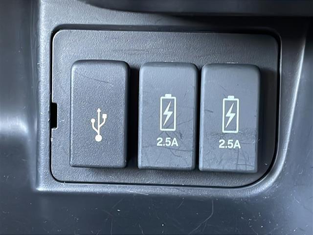 N-BOXカスタム G・Lターボホンダセンシング 4WD ターボ ホンダセンシング 純正メモリナビTV ETC 前後ドライブレコーダー 両側パワースライドドア シートヒーター 純正15インチアルミ 保証書・取説 スぺアキ―(8枚目)