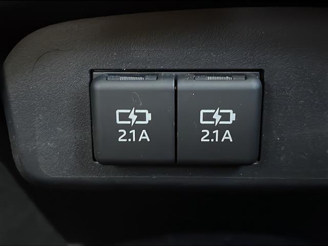 シエンタ ファンベースX トヨタセーフティセンス 社外ディスプレイオーディオ DVD/CD/USB/Bluetooth 左側パワースライドドア ドライブレコーダー 前後コーナーセンサー レーンキープアシスト プッシュスタート(6枚目)