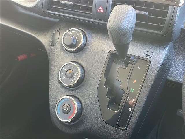 シエンタ ファンベースX トヨタセーフティセンス 社外ディスプレイオーディオ DVD/CD/USB/Bluetooth 左側パワースライドドア ドライブレコーダー 前後コーナーセンサー レーンキープアシスト プッシュスタート(14枚目)