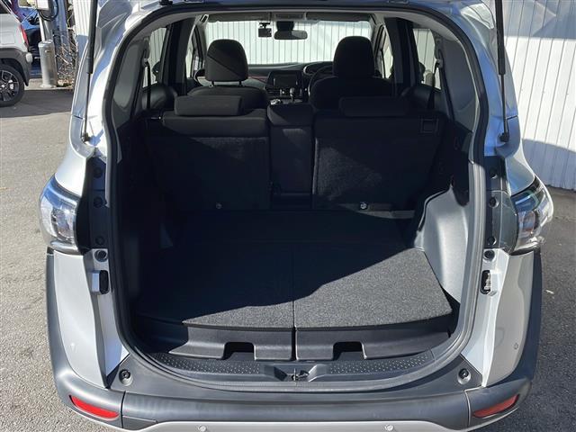 シエンタ ファンベースX トヨタセーフティセンス 社外ディスプレイオーディオ DVD/CD/USB/Bluetooth 左側パワースライドドア ドライブレコーダー 前後コーナーセンサー レーンキープアシスト プッシュスタート(17枚目)