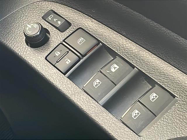 シエンタ ファンベースX トヨタセーフティセンス 社外ディスプレイオーディオ DVD/CD/USB/Bluetooth 左側パワースライドドア ドライブレコーダー 前後コーナーセンサー レーンキープアシスト プッシュスタート(26枚目)