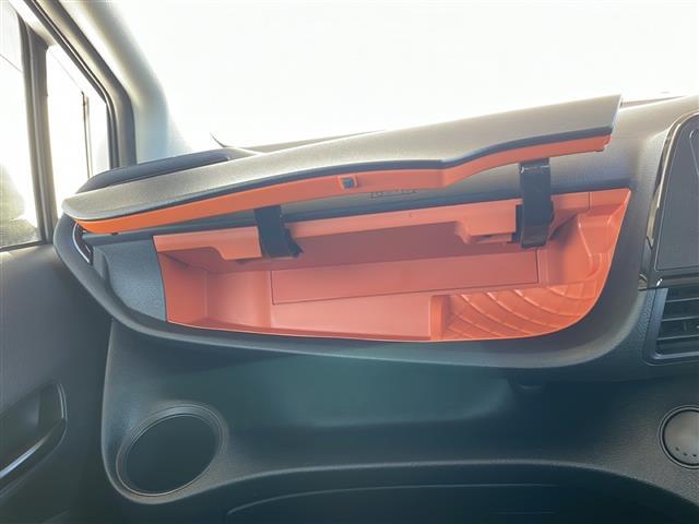 シエンタ ファンベースX トヨタセーフティセンス 社外ディスプレイオーディオ DVD/CD/USB/Bluetooth 左側パワースライドドア ドライブレコーダー 前後コーナーセンサー レーンキープアシスト プッシュスタート(28枚目)