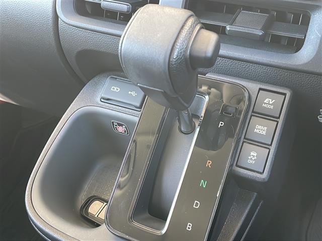 シエンタ ハイブリッドG トヨタセーフティセンス 純正メーカーナビフルセグTV バックカメラ ETC2・0 両側パワースライドドア オートクルーズコントロール オートハイビーム スマートキー 保証書・取説 スペアキー(15枚目)