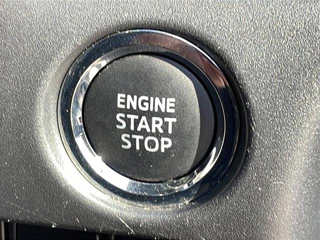 エスクァイア Xi 4WD トヨタセーフティセンス 純正9型メモリナビフルセグTV バックカメラ ETC ドライブレコーダー 左側パワースライドドア 純正エンジンスターター 社外17インチアルミ プッシュスタート(11枚目)