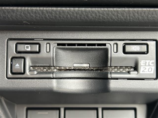 プリウス Z ワンオーナー モデリスタエアロ 純正12.3インチナビ パノラマミックビューモニター プリクラッシュセーフティ レーンディパーチャーアラート オートハイビーム アダプティブクルーズコントロール(19枚目)