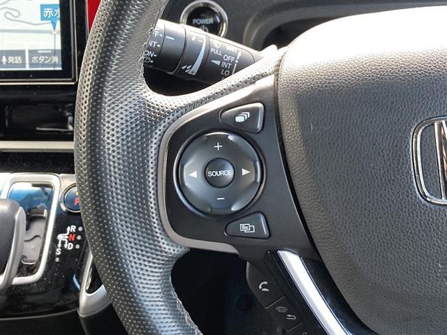 ステップワゴン ｅ：ＨＥＶモデューロＸ　ホンダセンシング　ワンオーナー　Ｇａｔｈｅｒｓ１０インチナビ　マルチビューカメラ　純正フリップダウンモニター　両側パワースライドドア　衝突被害軽減ブレーキ　路線逸脱警報　オートハイビーム　アダプティブクルーズコントロー（5枚目）