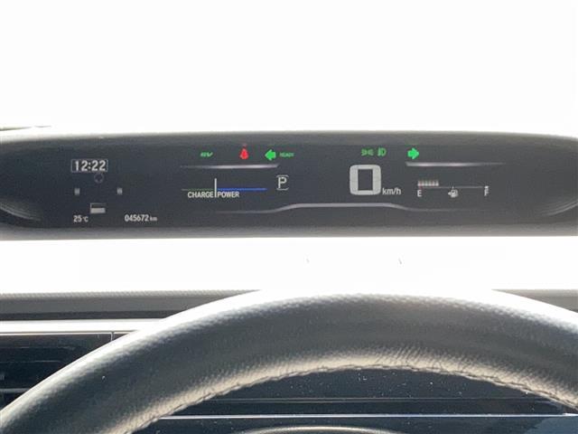 ステップワゴン ｅ：ＨＥＶモデューロＸ　ホンダセンシング　ワンオーナー　Ｇａｔｈｅｒｓ１０インチナビ　マルチビューカメラ　純正フリップダウンモニター　両側パワースライドドア　衝突被害軽減ブレーキ　路線逸脱警報　オートハイビーム　アダプティブクルーズコントロー（7枚目）