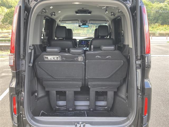 ステップワゴン ｅ：ＨＥＶモデューロＸ　ホンダセンシング　ワンオーナー　Ｇａｔｈｅｒｓ１０インチナビ　マルチビューカメラ　純正フリップダウンモニター　両側パワースライドドア　衝突被害軽減ブレーキ　路線逸脱警報　オートハイビーム　アダプティブクルーズコントロー（27枚目）