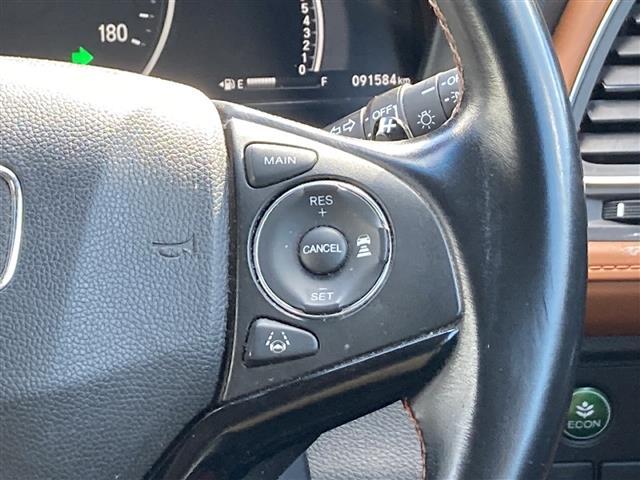 ヴェゼル ハイブリッドZ・ホンダセンシング ワンオーナー Gathersナビ バックカメラ 衝突被害軽減ブレーキ 路線逸脱警報 アダプティブクルーズコントロール 電動パーキングブレーキ オートブレーキホールド ステアリングリモコン パドルシフト(6枚目)