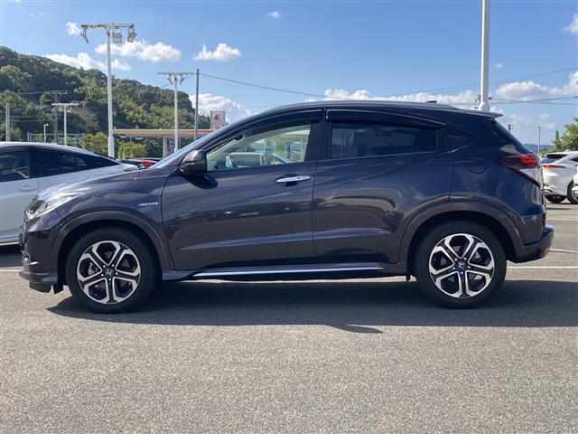 ヴェゼル ハイブリッドZ・ホンダセンシング ワンオーナー Gathersナビ バックカメラ 衝突被害軽減ブレーキ 路線逸脱警報 アダプティブクルーズコントロール 電動パーキングブレーキ オートブレーキホールド ステアリングリモコン パドルシフト(32枚目)