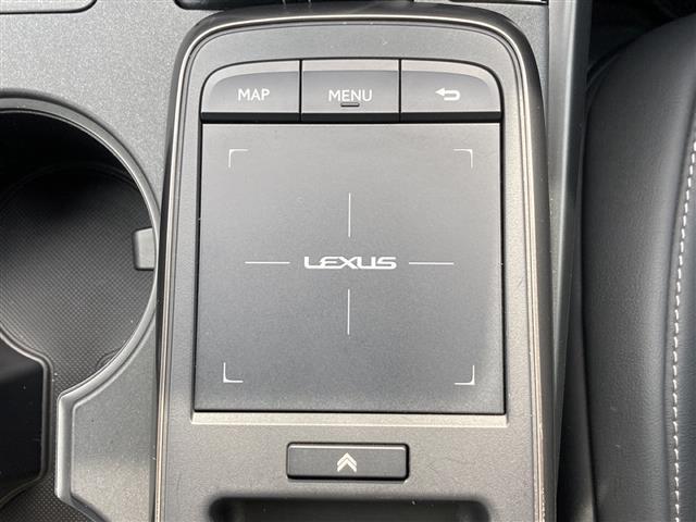 IS IS300h Fスポーツ メーカーナビ バックモニター プリクラッシュセーフティ レーンディパーチャーアラート オートハイビーム アダプティブクルーズコントロール ブラインドスポットモニター クリアランスソナー 3眼LED(18枚目)