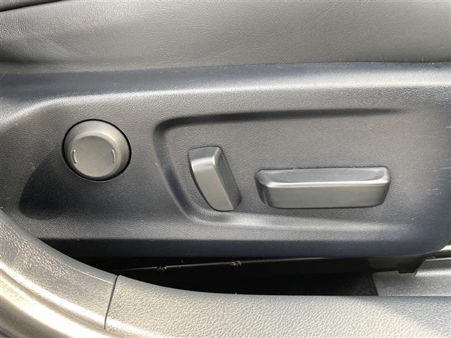 IS IS300h Fスポーツ メーカーナビ バックモニター プリクラッシュセーフティ レーンディパーチャーアラート オートハイビーム アダプティブクルーズコントロール ブラインドスポットモニター クリアランスソナー 3眼LED(21枚目)