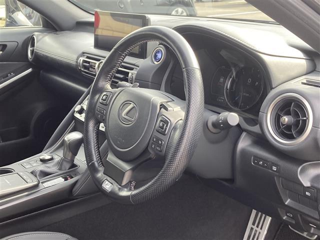 IS IS300h Fスポーツ メーカーナビ バックモニター プリクラッシュセーフティ レーンディパーチャーアラート オートハイビーム アダプティブクルーズコントロール ブラインドスポットモニター クリアランスソナー 3眼LED(22枚目)