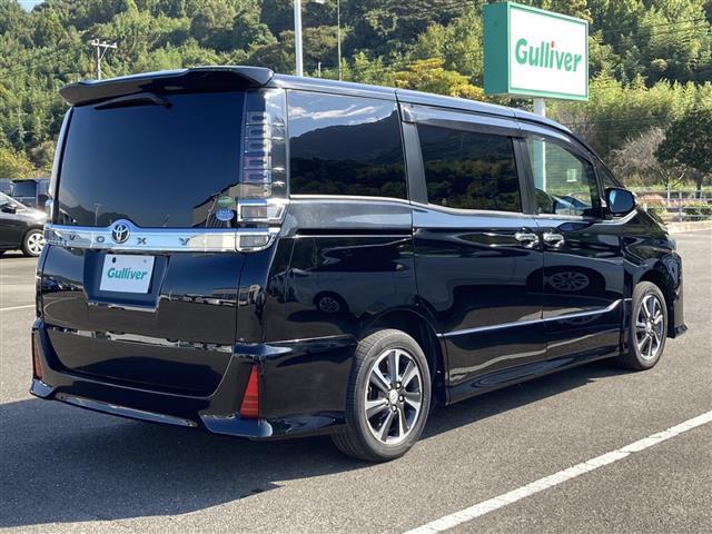 ヴォクシー ZS 煌 Stradaナビ ALPINEフリップダウンモニター プリクラッシュセーフティ レーンキープアシスト オートハイビーム クルーズコントロール 両側パワースライドドア バックカメラ アイドリングストップ(35枚目)