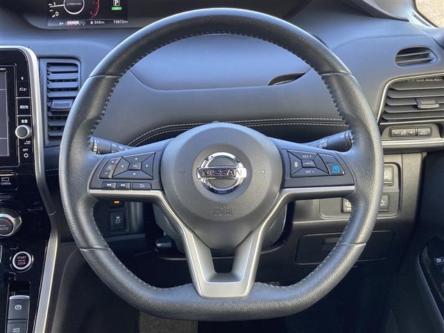 セレナ ハイウェイスター G 純正9インチナビ 純正フリップダウンモニター アラウンドビューモニター 両側パワースライドドア プロパイロット エマージェンシーブレーキ LDW スマートルームミラー ETC ドライブレコーダー(4枚目)