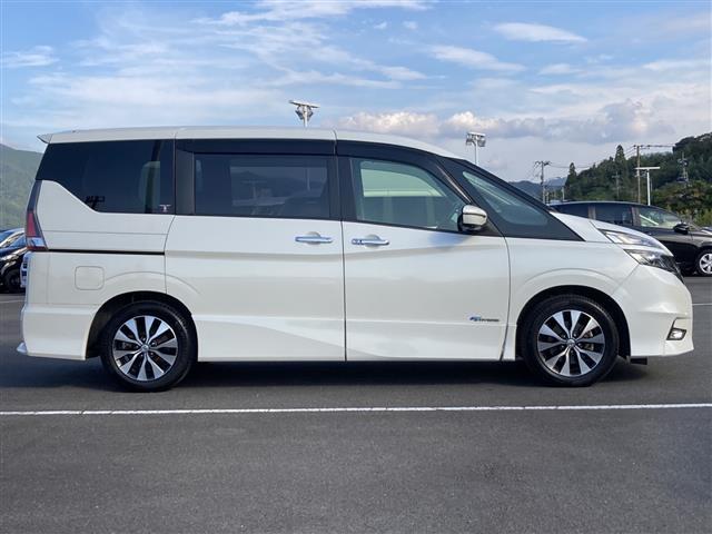 セレナ ハイウェイスター G 純正9インチナビ 純正フリップダウンモニター アラウンドビューモニター 両側パワースライドドア プロパイロット エマージェンシーブレーキ LDW スマートルームミラー ETC ドライブレコーダー(38枚目)